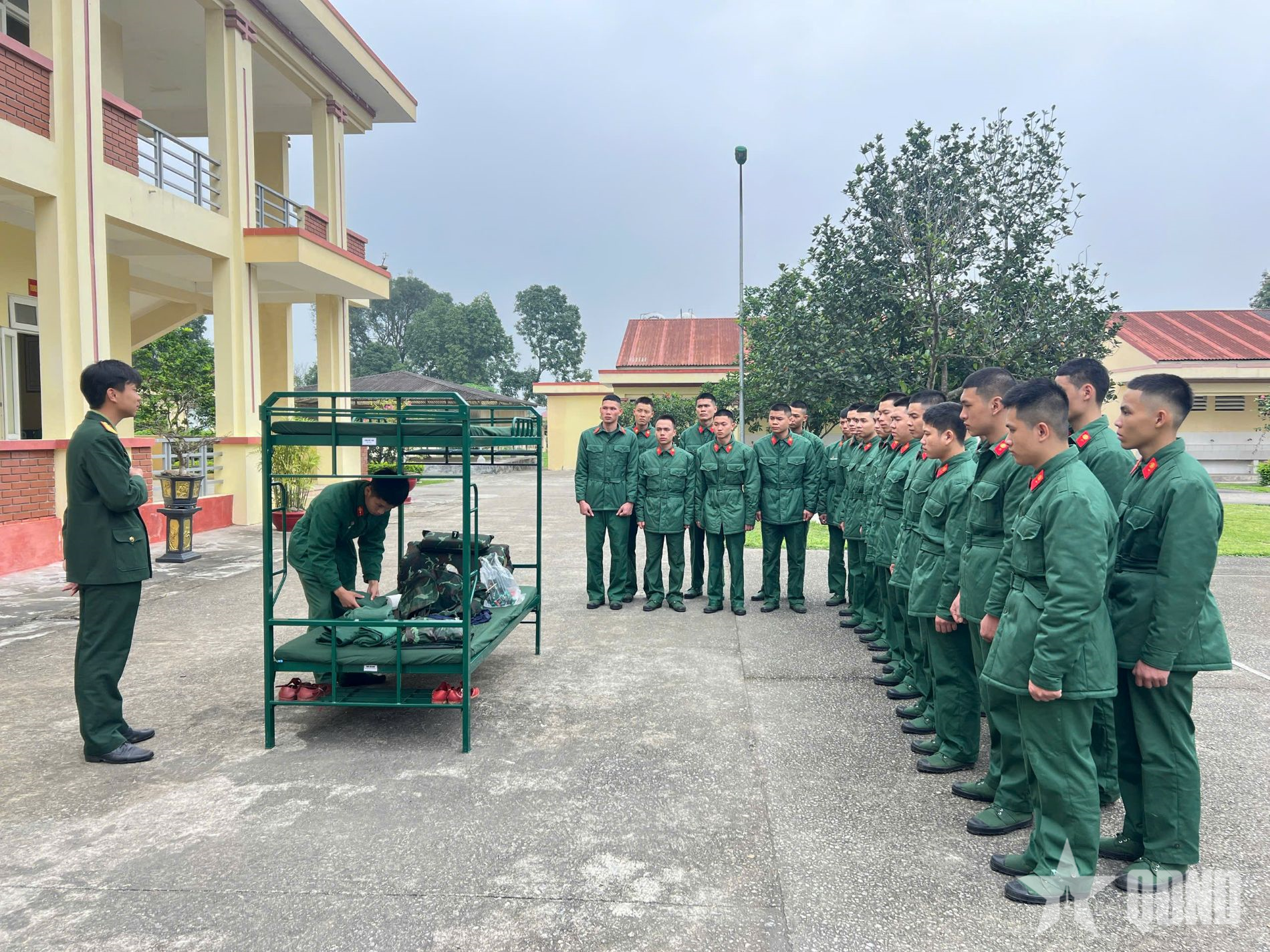 Những ngày đầu trong quân ngũ